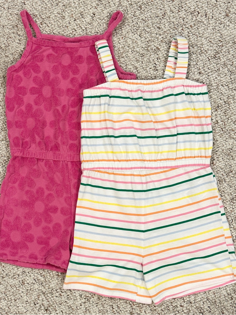 Bundle of 2 girls summer rompers from Gap and Old Navy in Size 5T